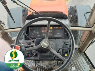 Tracteur agricole Case IH CVX120 - 10