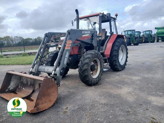 Tracteur agricole Case IH 4220