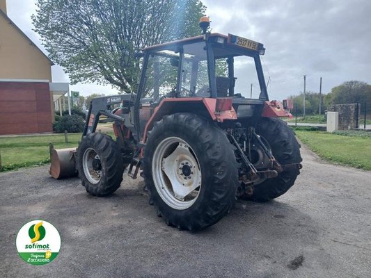 Tracteur agricole Case IH 4220