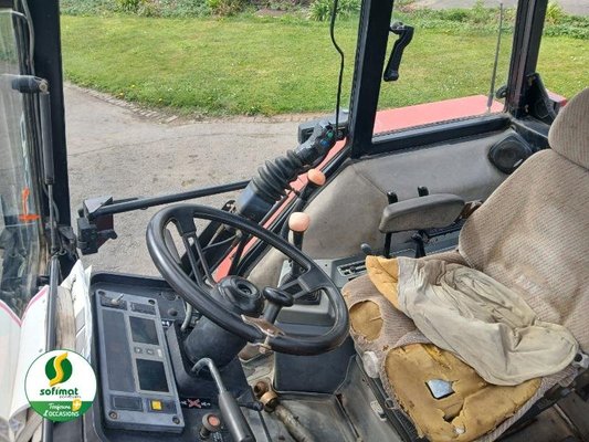 Tracteur agricole Case IH 4220