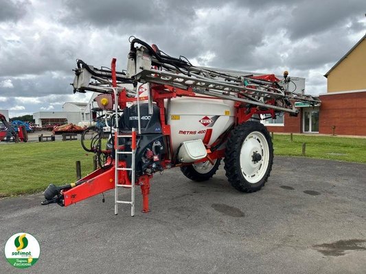 Pulvérisateur porté Kuhn METRIS4100